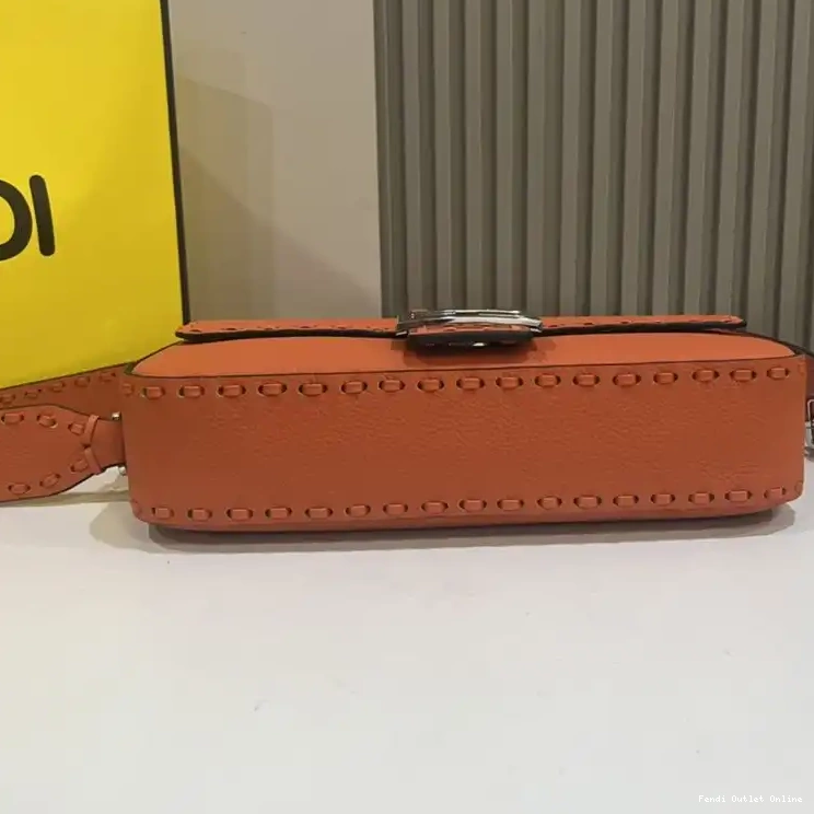 Affordable Selleria Fendi Orange Medium Cuoio In Romano Leather Bag Baguette 0617